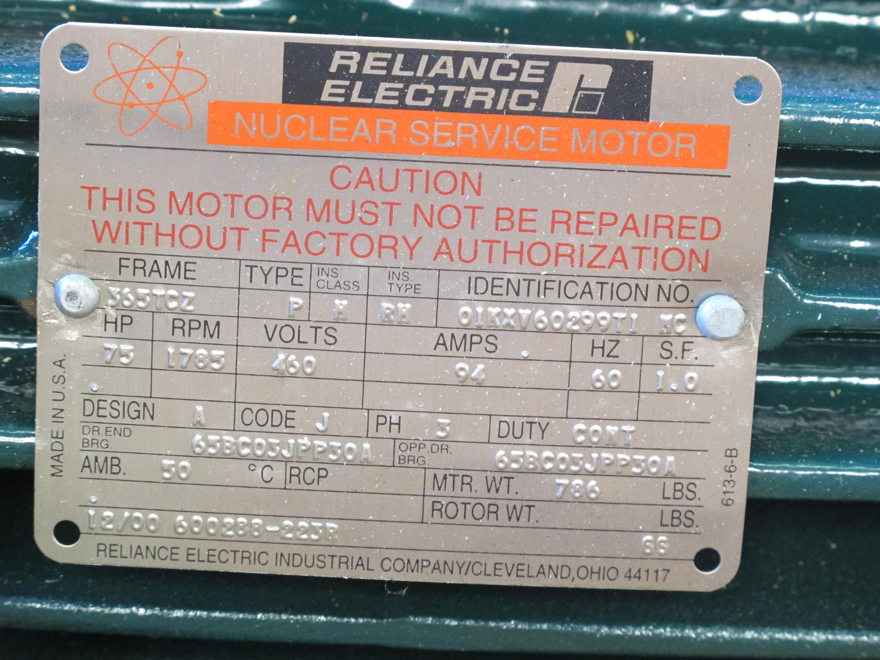 MOTOR, ELECTRIC TYPE, 75 HORSEPOWER, 460VAC 3 PHASE 60HZ ELEC RATING, 1775 RPM, 365T FRAME, 88 AMPS, TEAO ENCLOSURE, 1.0 SERVICE FACTOR. RELIANCE MOTOR INSULATION CLASS "RH" 0.5KW, 480V SPACE HEATER. PREVIOUS SERIAL # 2YF277433A1-TB . 01KXY60299T1, PART # 00600288-00223R (W-44) LOADING & HANDLING FEE $15-